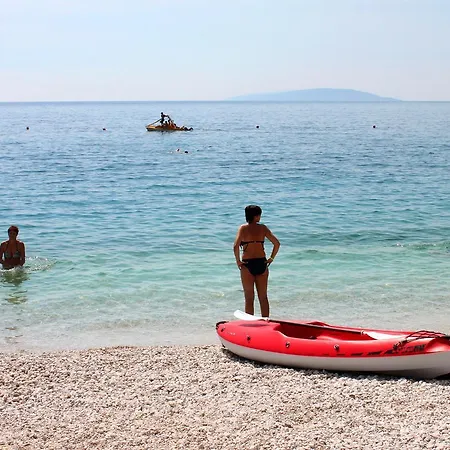 Apartment Gradac 6820b Gradac (Split-Dalmatia)