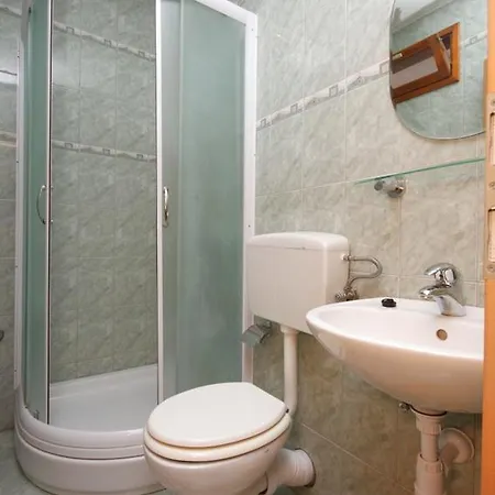 Gradac 6820b Apartment